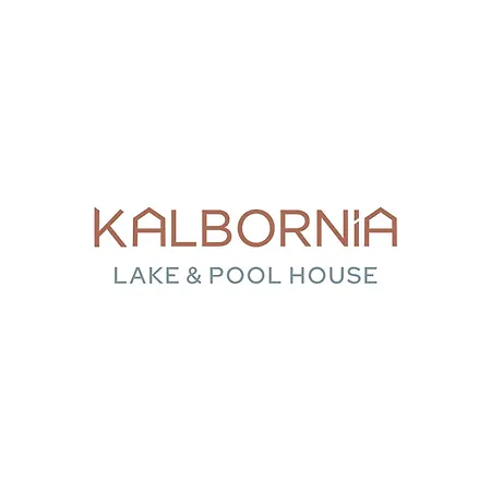 Kalbornia & Pool House By Jwpm